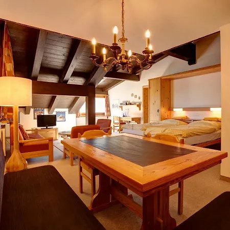 Chesa Munteratsch 2-zimmerwohnung 404 Typ E Apartamento